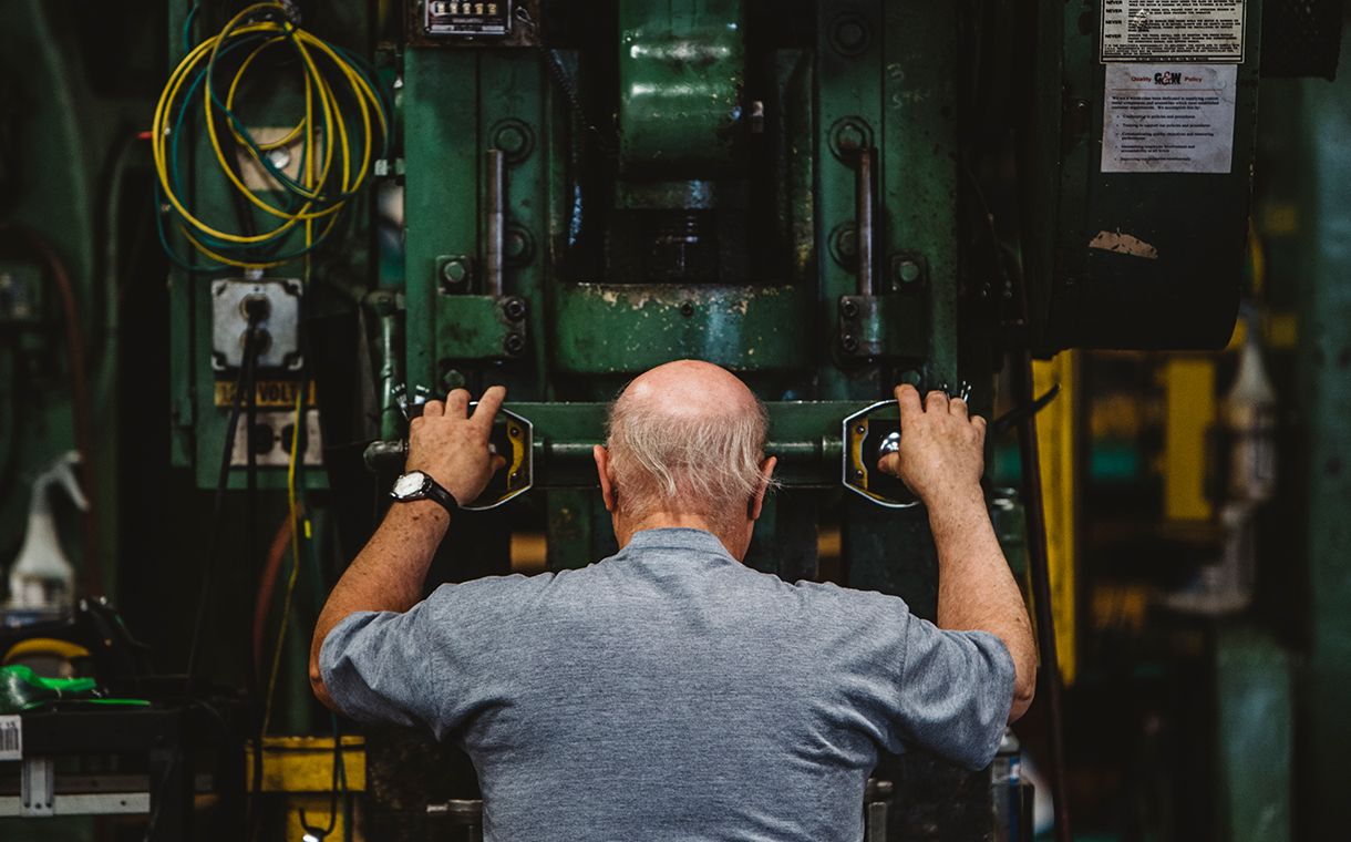 Because-we-know-manufacturing-like-the-back-of-our-work-gloves-compressor